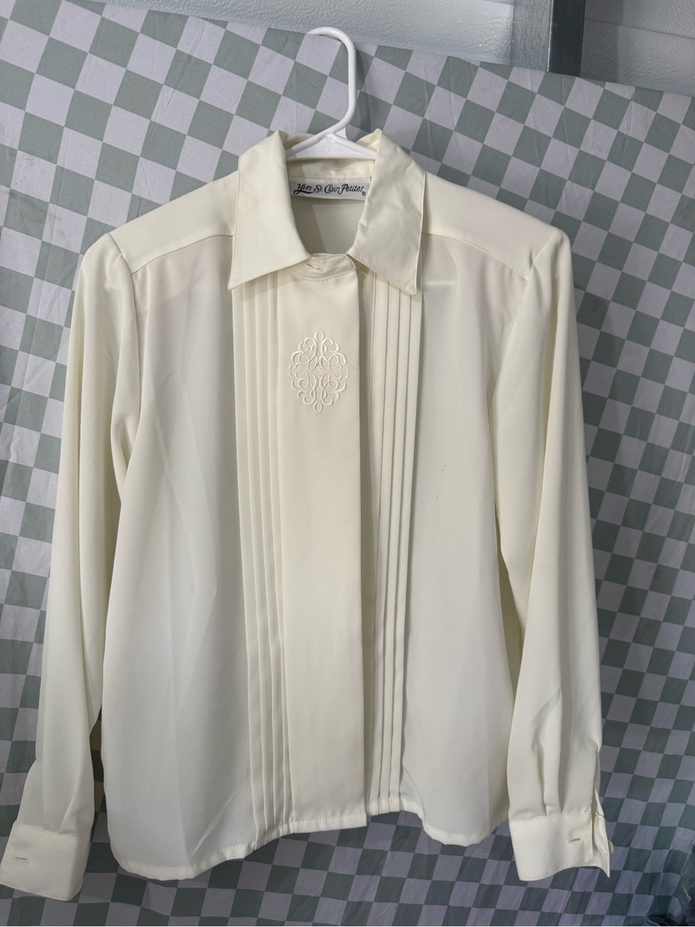 Womens Cream Pleated Dress Shirt